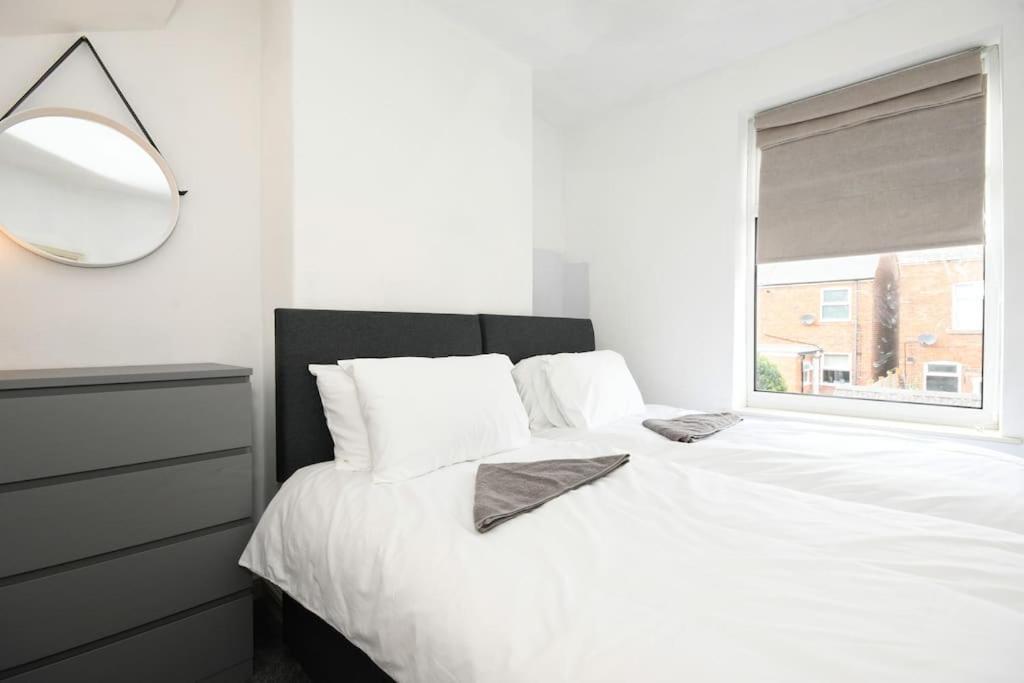 Cottage Style 3 Bedroom House - Close To City Centre & The Peaks Chesterfield Zewnętrze zdjęcie